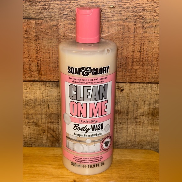 Soap & Glory Other - Soap & Glory Clean On Me Hydrating Body Wash